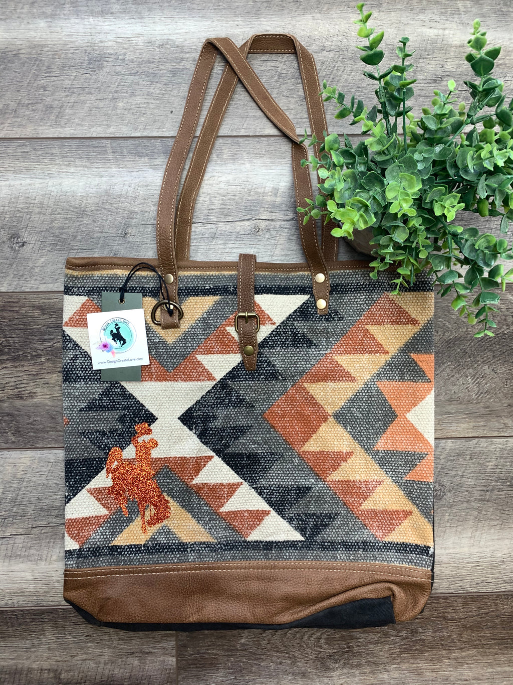Jaggy Tote Bag