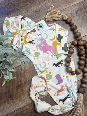 Wild and Free Bamboo Knotted Baby Gown Newborn Baby Gift Set