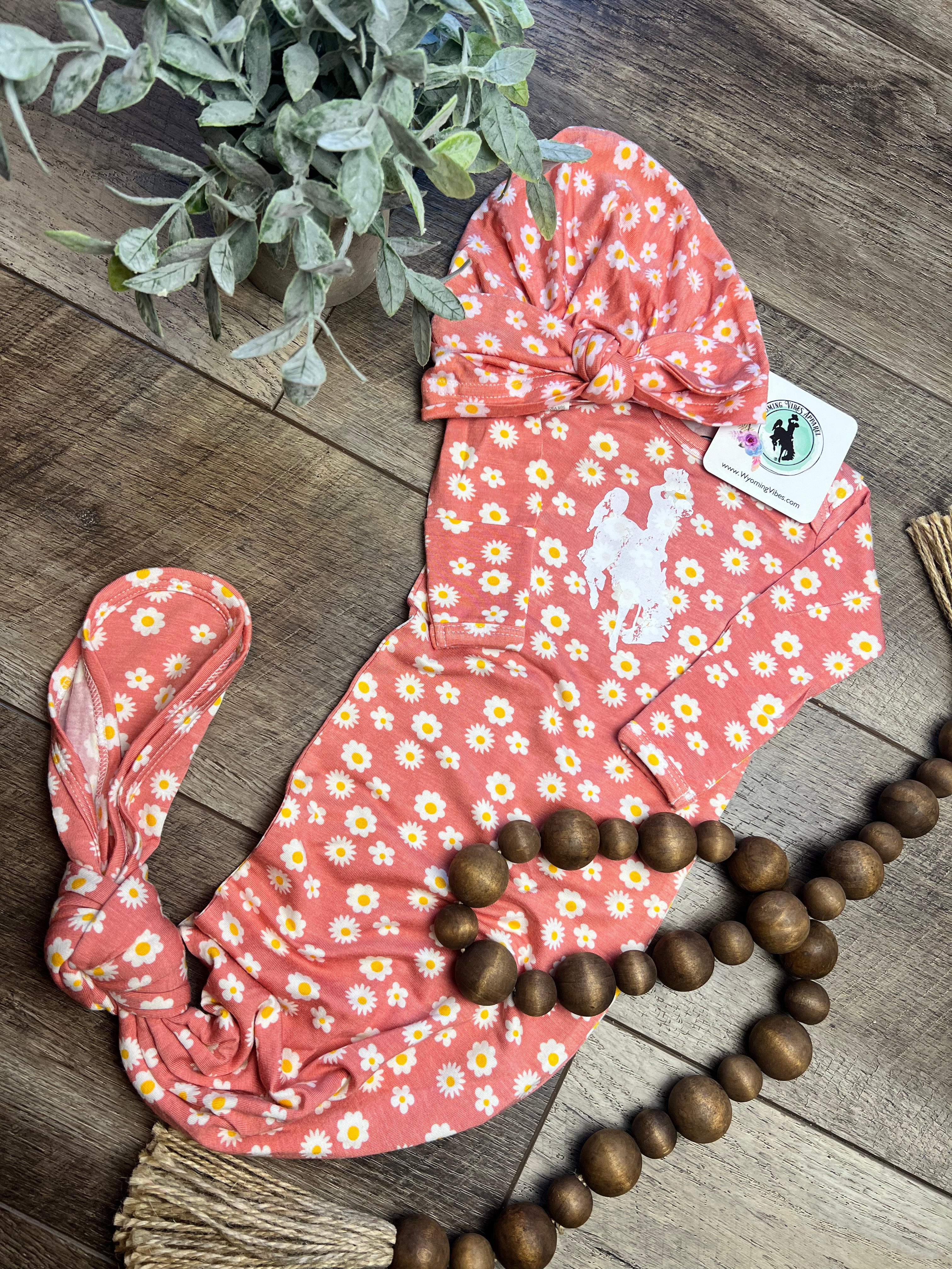 Rose Daisy Bamboo Knotted Baby Gown Newborn Baby Gift Set